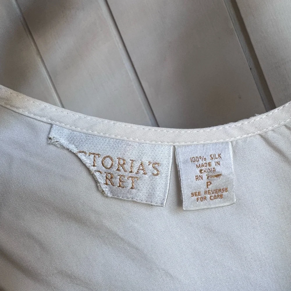 Vintage Victoria’s Secret Cream Silk Tank - Picture 5 of 5